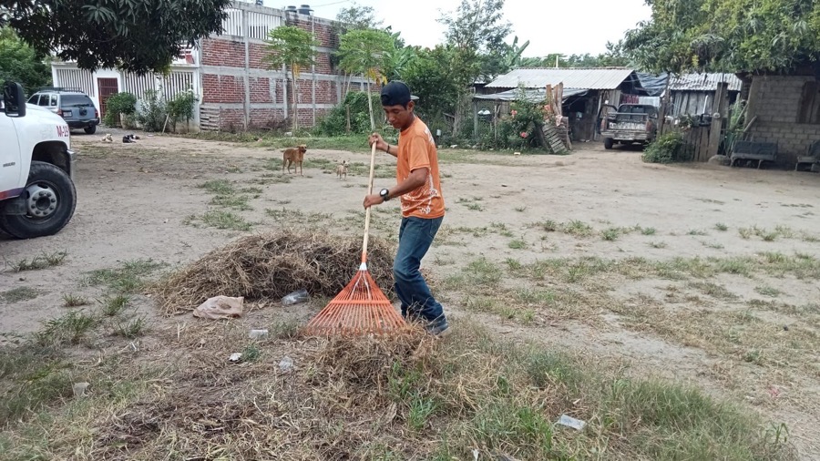 limpieza-vias-colonias-zihuatanejo-servicios-publicos-.jpg