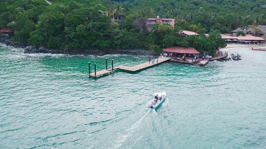 renovado-muelle-playa-las-gatas-zihuatanejo-jorge-sanchez_2023.jpg