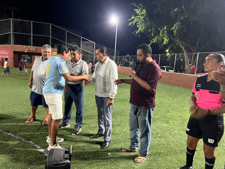 Makanaki-pentacampeon-zihuatanejo-coacoyul_.jpg
