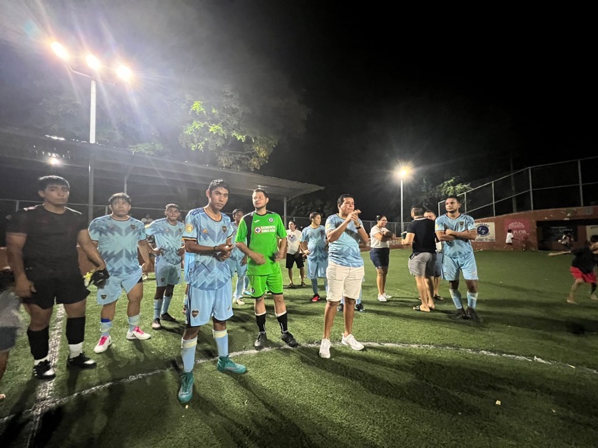 Makanaki-pentacampeon-zihuatanejo-coacoyul_.jpg