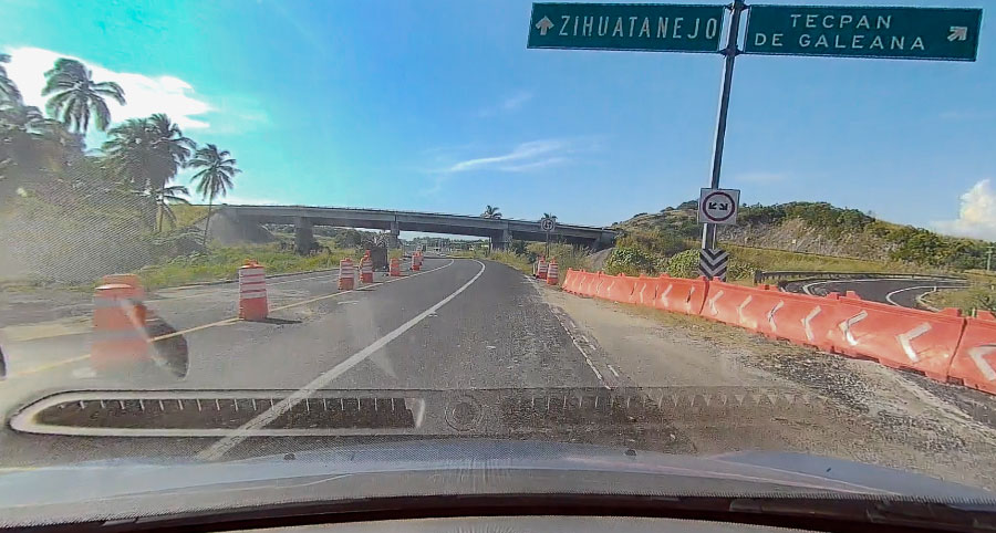carretera-acapulco-zihuatanejo_.jpg