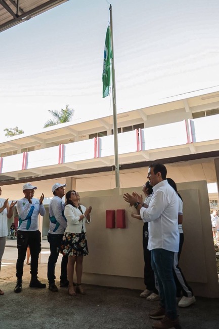 eva-samano-eco-school-bandera-green-flag--zihuatanejo.jpg