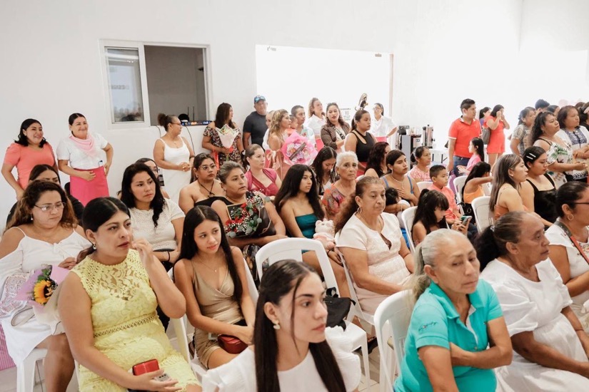 fin-de-cursos-cdc-zihuatanejo-2024.jpg fin-de-cursos-cdc-zihuatanejo-2024.jpg