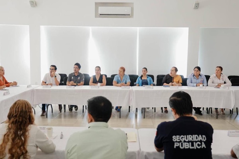 erradicar-violencia-sesion-mujer-zihuatanejo-2024.jpeg