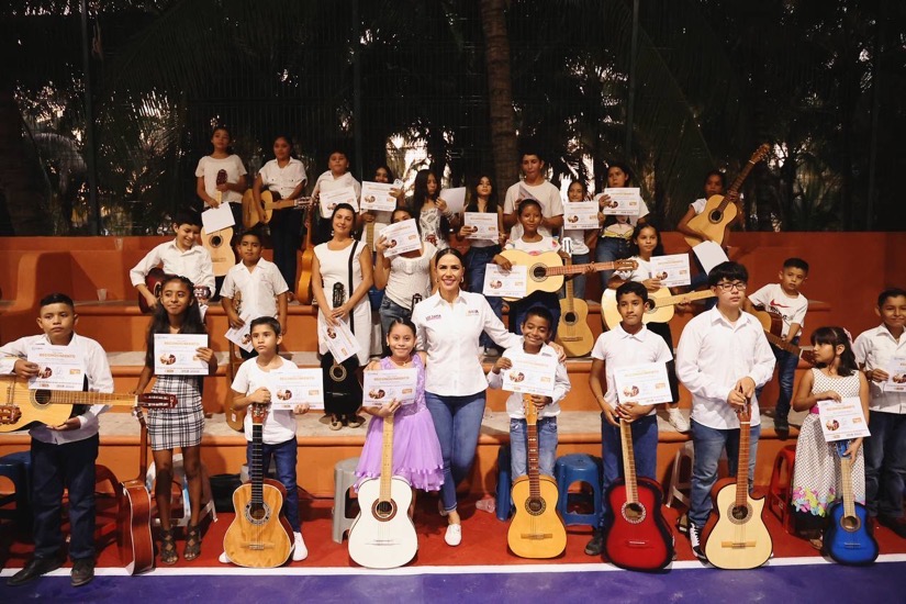 espacio-deportivo-salitrera-liz-tapia-club-adulto-mayor-zihuatanejo.jpg