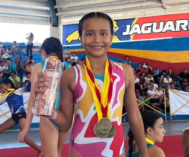 gimnasia-artistica-campeonas-acapulco-zihuatanejo-2025.jpeg