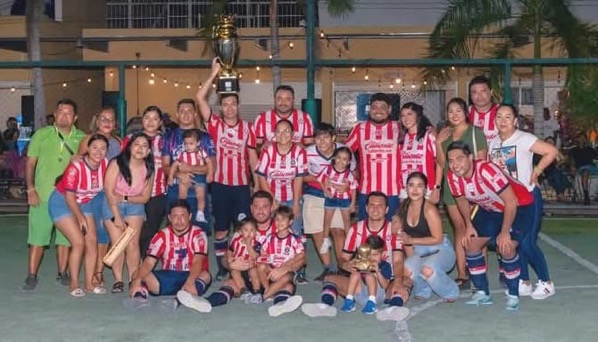 pigmac-campeon-plaza-real-zihuatanejo-2025-.jpeg