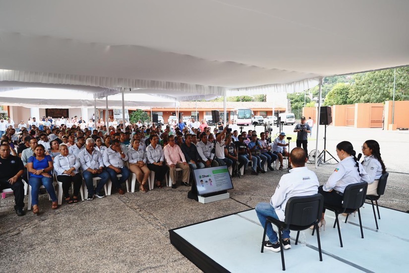 presentacion-Zihuats-chatbot-zihuatanejo-2025-.jpeg