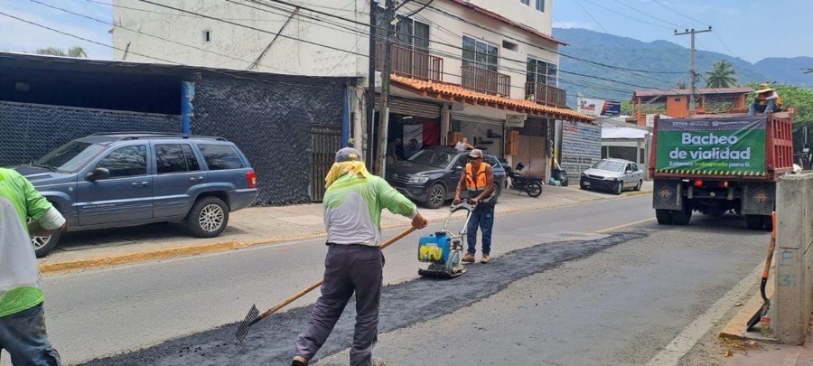 programa-bacheo-zihuatanejo-gob-2025-jul.jpeg