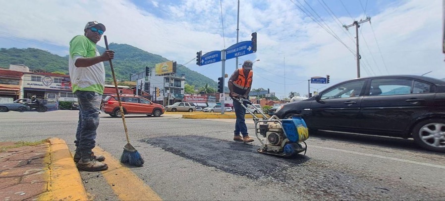 programa-bacheo-zihuatanejo-gob-2025-jul.jpeg