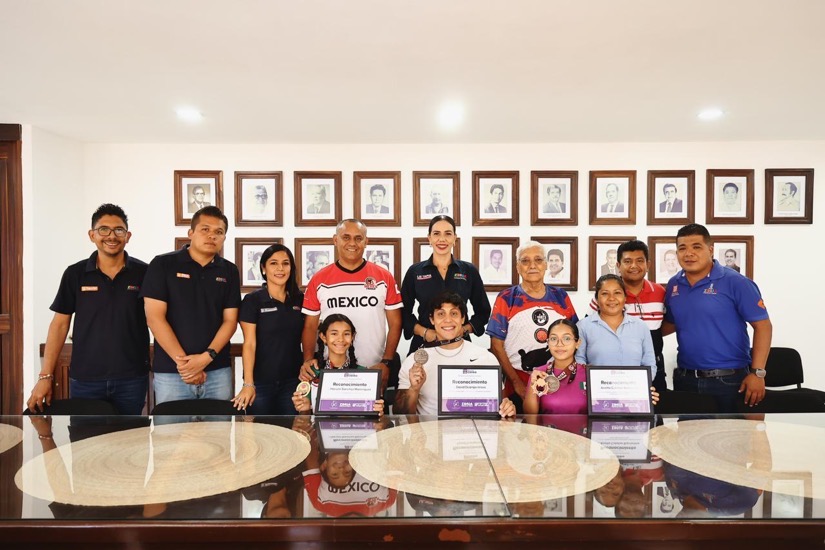 deportistas-locales-zihuatanejo-triunfos-2025-gob.jpeg deportistas-locales-zihuatanejo-triunfos-2025-gob.jpeg