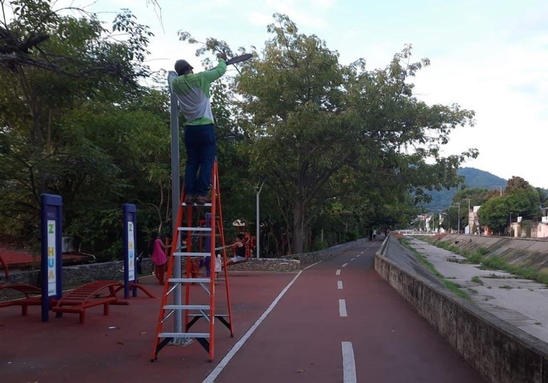 optimas-condiciones-alumbrado-gob-zihuatanejo-serv-p.jpeg