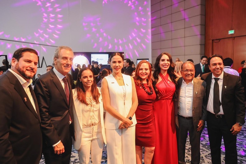 premio-practicas-gobierno-zihuatanejo-2025-liz-tapia.jpeg premio-practicas-gobierno-zihuatanejo-2025-liz-tapia.jpeg