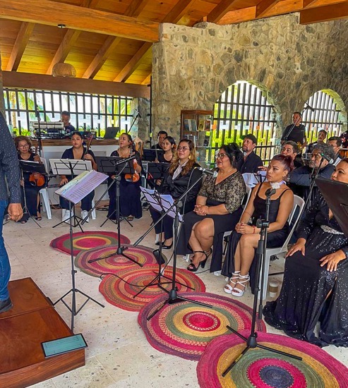 presentacion-orquesta-zihuatanejo-2025.jpeg