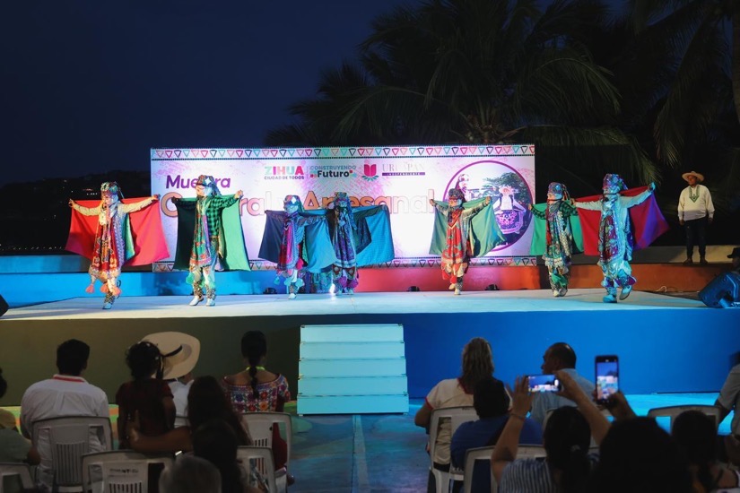 alcalde-uruapan-carlos-manzo-zihuatanejo-2025.jpeg