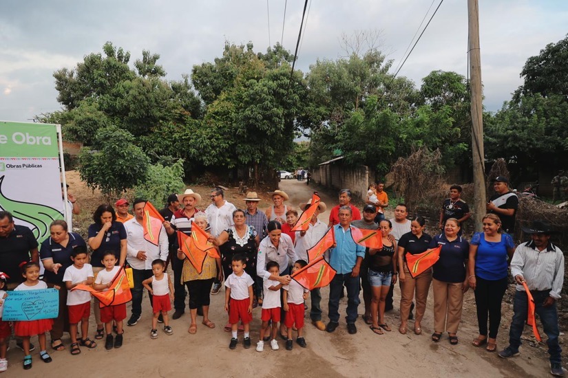 calle-acceso-jardin-ninos-san-miguelito-.jpeg calle-acceso-jardin-ninos-san-miguelito-.jpeg