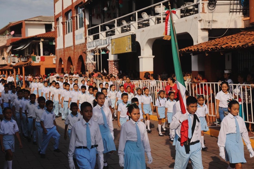 desfile-civico-Independencia-2025-zihuatanejo.jpeg