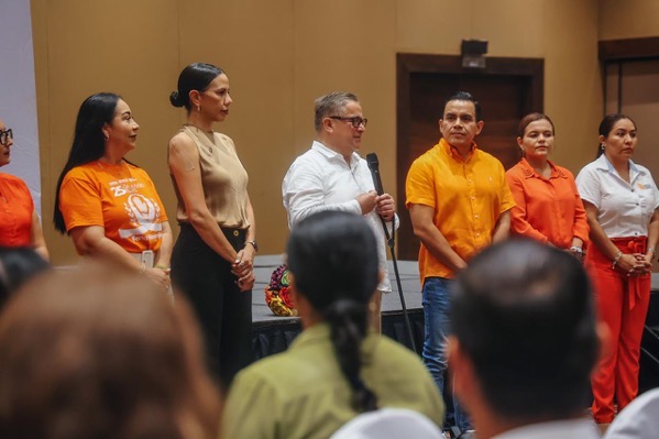 feria-naranja-erradicar-violencia-hoteles-azul-ixtapa.jpeg