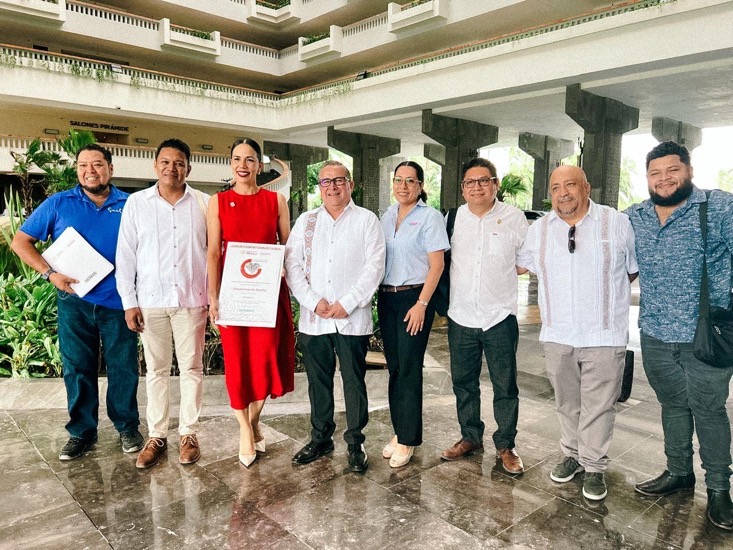 distintivo-diamante-zihuatanejo-pueblo-magico-2025-.jpeg