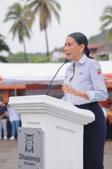 honores-bandera-octubre-zihuatanejo-2025-gob.jpeg