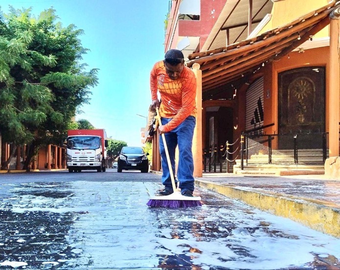 servicios-publicos-trabajo-constante-zihuatanejo-2025-.jpeg