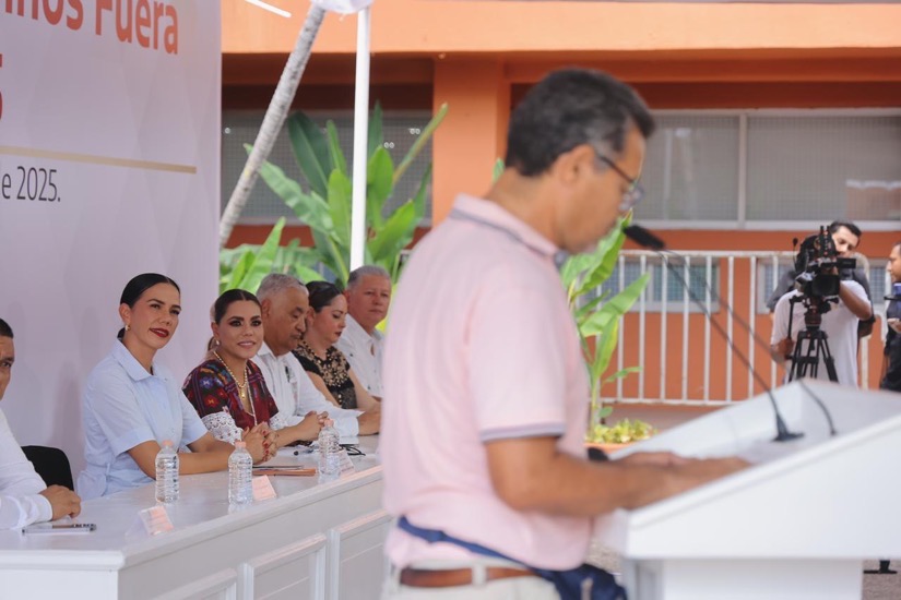 apoyo-sector-pesquero-2025-oct-zihuatanejo-liz-tapia-.jpeg apoyo-sector-pesquero-2025-oct-zihuatanejo-liz-tapia-.jpeg