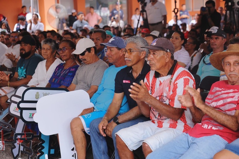 apoyo-sector-pesquero-2025-oct-zihuatanejo-liz-tapia-.jpeg apoyo-sector-pesquero-2025-oct-zihuatanejo-liz-tapia-.jpeg