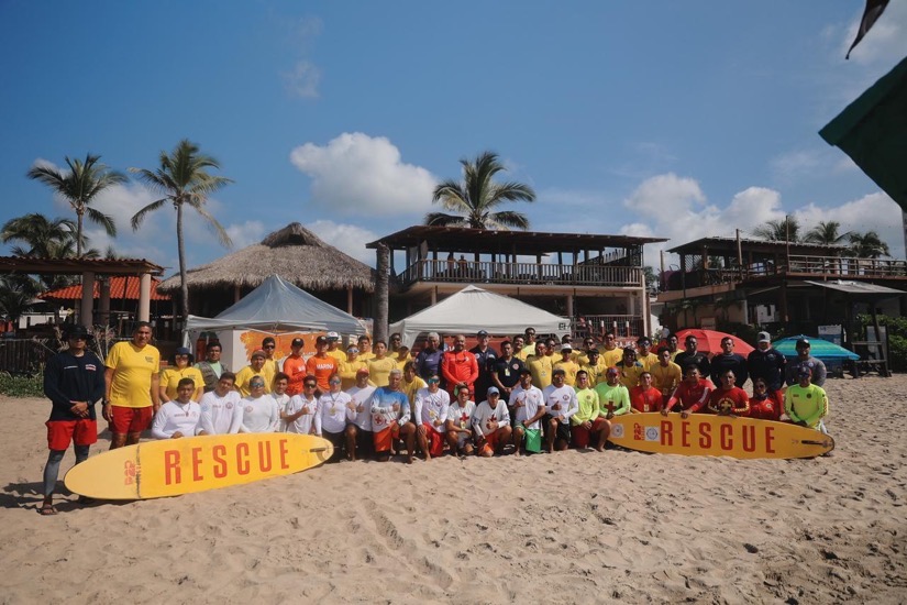 certificacion-nacional-salvavidas-ixtapa-zihuatanejo-2025-nov.jpeg