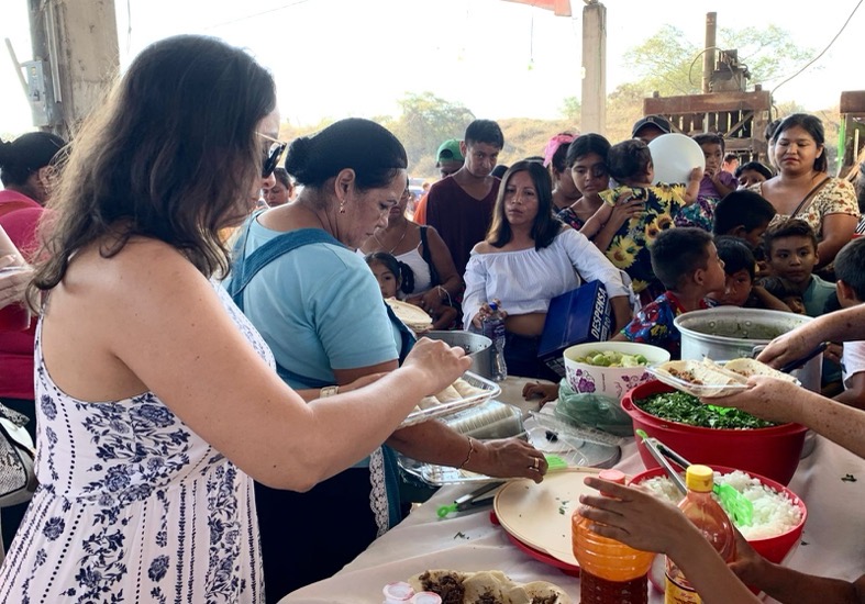 posada-navidenia-familias-basurero-zihuatanejo-2025.jpeg posada-navidenia-familias-basurero-zihuatanejo-2025.jpeg