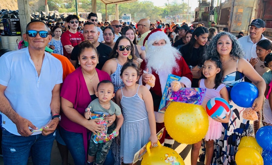 posada-navidenia-familias-basurero-zihuatanejo-2025.jpeg posada-navidenia-familias-basurero-zihuatanejo-2025.jpeg