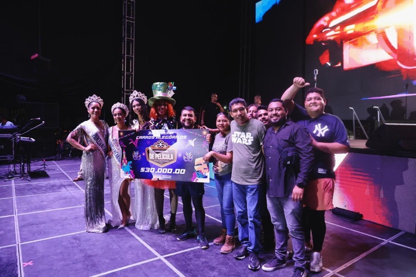 espectacular-cierre-carnaval-ixtapa-zihuatanejo-2026.jpeg