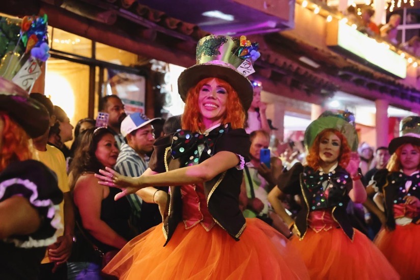 espectacular-cierre-carnaval-ixtapa-zihuatanejo-2026.jpeg
