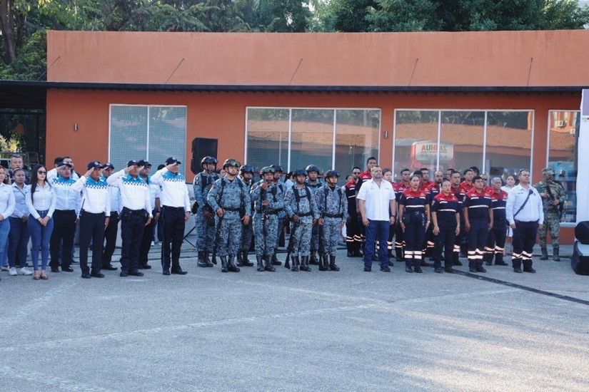 reconocimiento-publico-mujeres-ceremonia-civica-zihuatanejo-2026-marzo.jpg