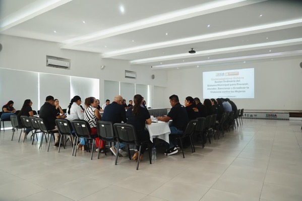 Reunion-erradicar-violencia-mujeres-zihuatanejo-2026-abril.jpeg