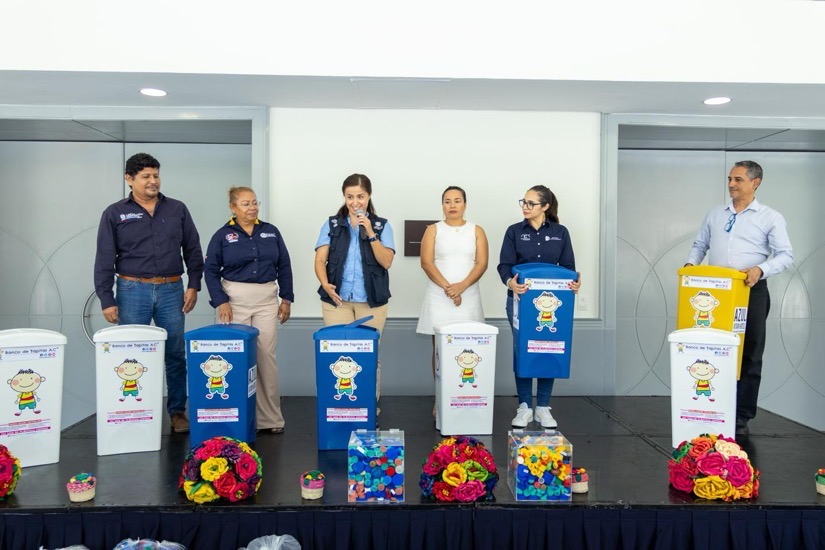 banco-tapitas-contenedores-ixtapa-zihuatanejo-hoteles-donacion.jpg