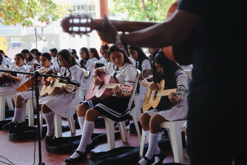 curso-guitarra-zihuatanejo-gob-2026-primaria-vicente-guerrero.jpeg