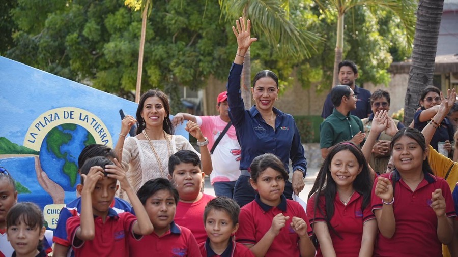 reinaguracion-plaza-de-la-tierra-zihuatanejo-2026-.jpeg