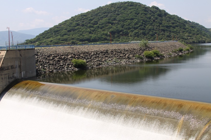 Presa-dealmacenamiento-Vicente-Guerrero-Palos-Altos-mpio-de-Arcelia.JPG
