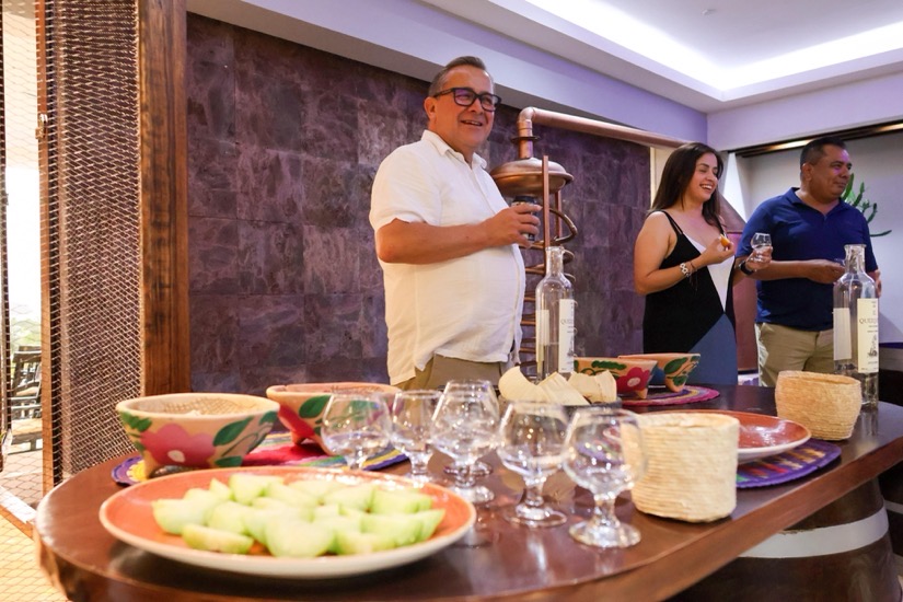 cava-mezcal-hoteles-azul-ixtapa-2026.jpeg