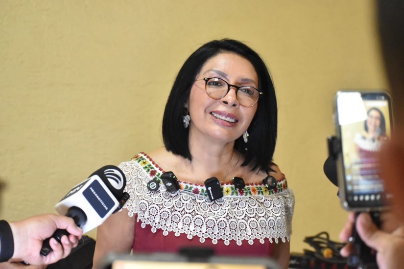 esthela-damian-zihuatanejo-medios-2026.jpg