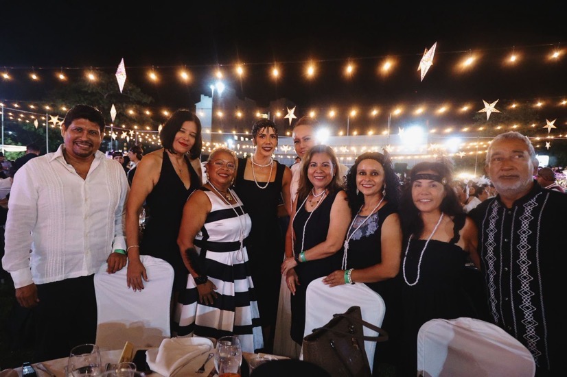 festejo-maestros-2026-zihuatanejo-.jpeg