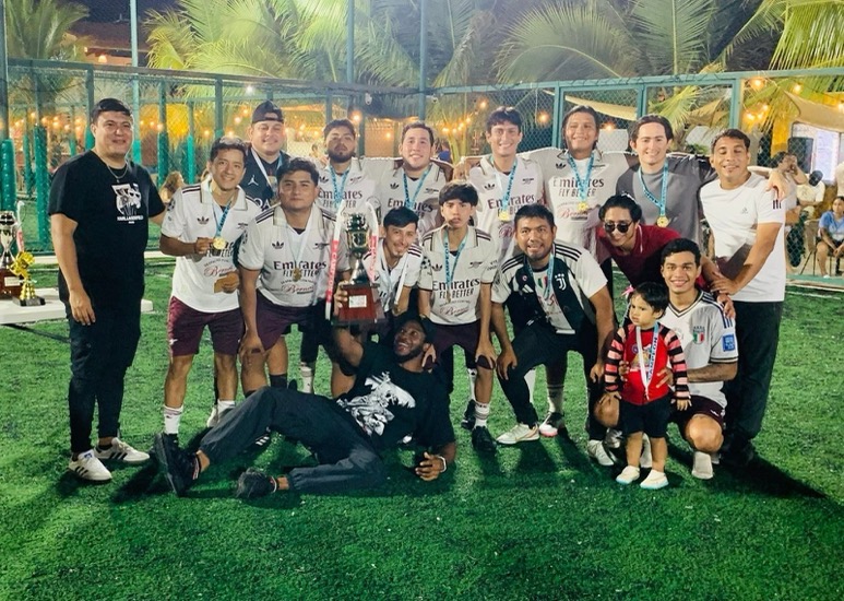 vivan-las-pizzas-noruegos-campeones-zihuatanejo-2026-.jpeg