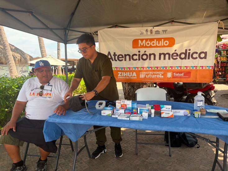modulos-salud-playa-ixtapa-zihuatanejo-2026-verano.jpeg