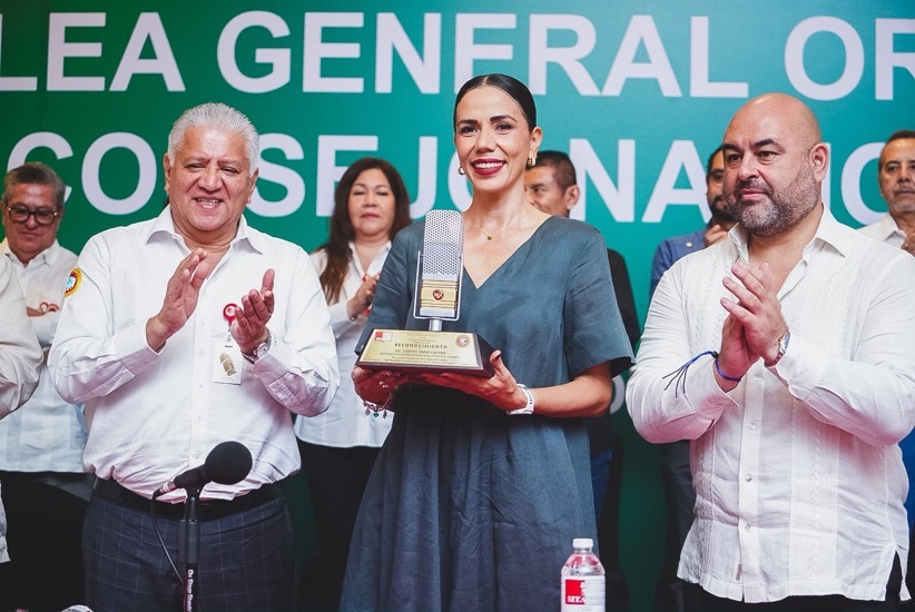 presidenta-liz-tapia-SITATYR-asamblea-nacional-ixtapa-2026.jpeg