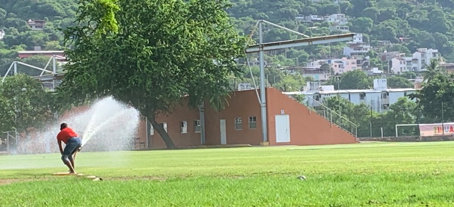 riego-diario-canchas-futbol-zihuatanejo-2026.jpeg riego-diario-canchas-futbol-zihuatanejo-2026.jpeg