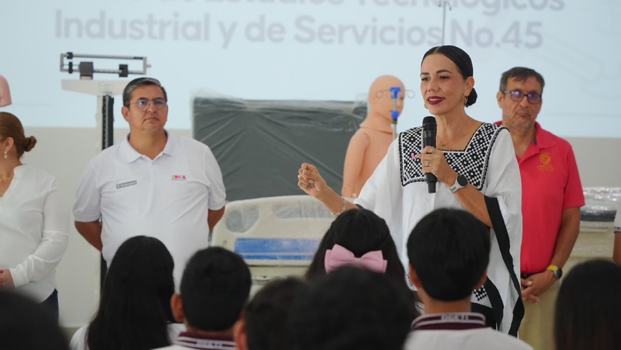 cetis-45-entrega-equipo-medico-zihuatanejo-2026..jpeg cetis-45-entrega-equipo-medico-zihuatanejo-2026..jpeg