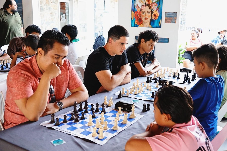 Octavo torneo de ajedrez del Club Zihuatanejo Sharks en el Museo Arqueológico de la Costa Grande